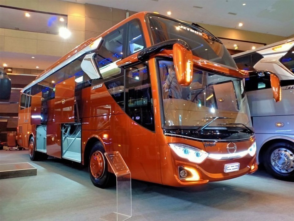 Promo Bus Bermodel Jetbus 3+ MHD Hino 500